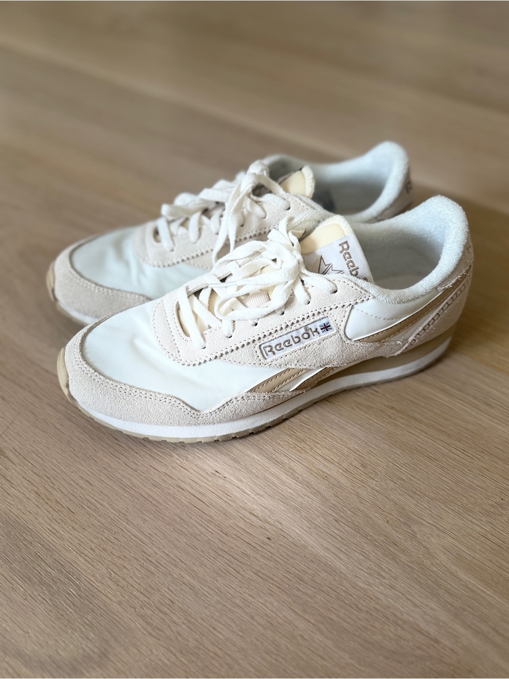 Reebok Retro Runner Sneakers in Cream and Beige women’s 8.5